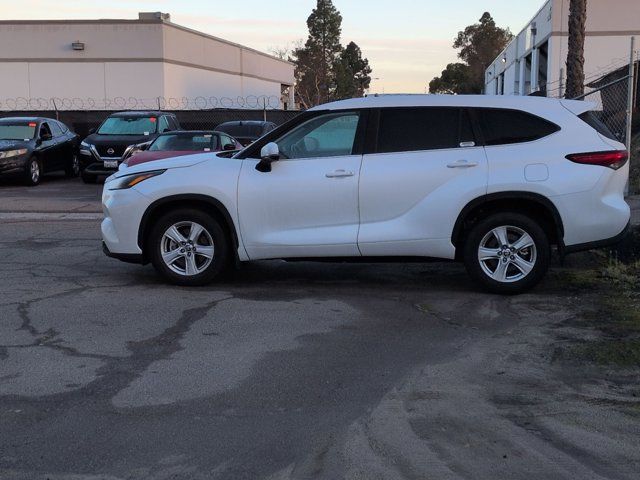 2023 Toyota Highlander LE 2023 Toyota Highlander LE