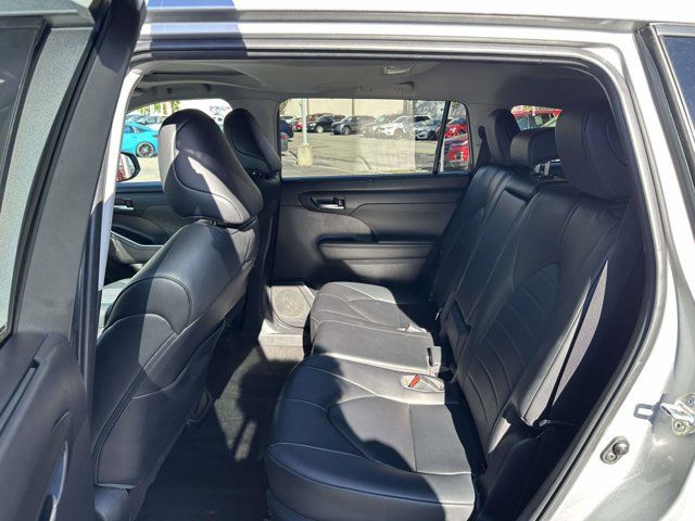 2023 Toyota Highlander XLE 2023 Toyota Highlander XLE