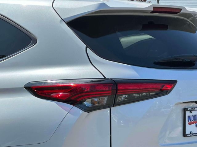 2023 Toyota Highlander L AWD (Natl)
