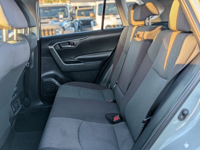 2023 Toyota RAV4 XLE 2023 Toyota RAV4 XLE