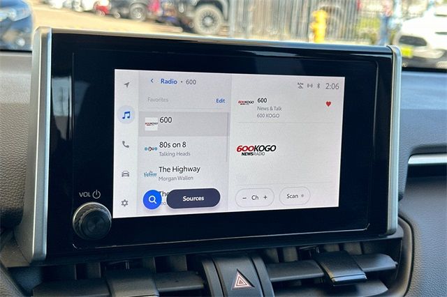 2023 Toyota RAV4 XLE 2023 Toyota RAV4 XLE