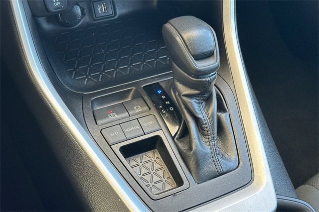 2023 Toyota RAV4 XLE 2023 Toyota RAV4 XLE