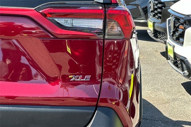 2023 Toyota RAV4 XLE 2023 Toyota RAV4 XLE