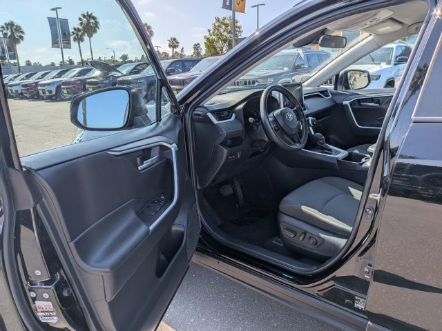 2023 Toyota RAV4 XLE 2023 Toyota RAV4 XLE