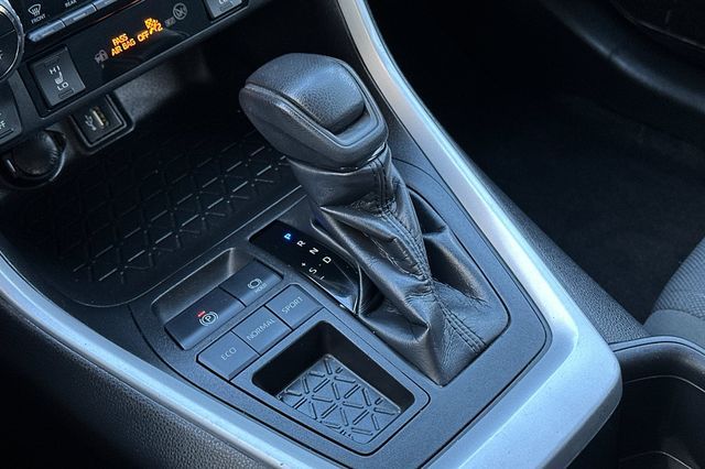 2023 Toyota RAV4 XLE 2023 Toyota RAV4 XLE