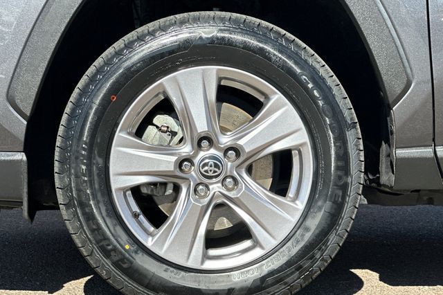 2023 Toyota RAV4 XLE 2023 Toyota RAV4 XLE