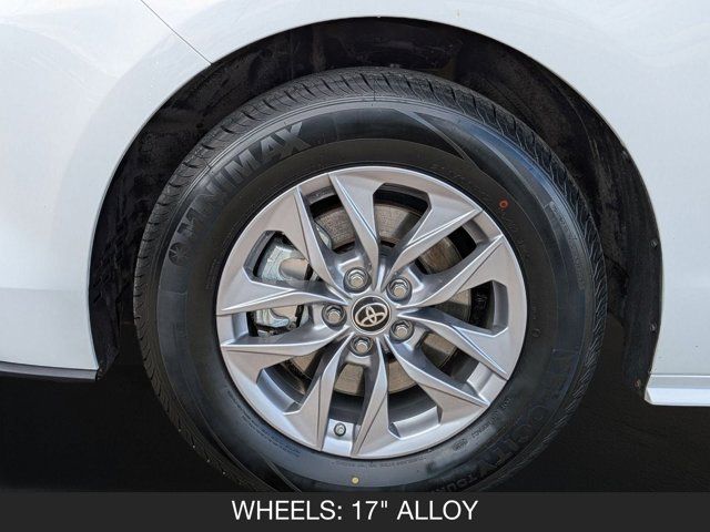 2023 Toyota Sienna LE 2023 Toyota Sienna LE