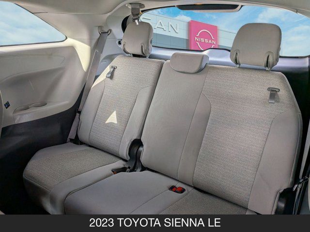 2023 Toyota Sienna LE 2023 Toyota Sienna LE