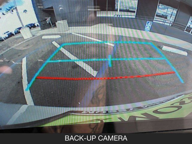 2023 Toyota Sienna LE 2023 Toyota Sienna LE