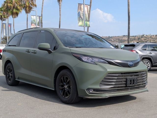 2023 Toyota Sienna XLE 2023 Toyota Sienna XLE