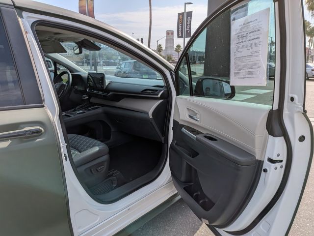 2023 Toyota Sienna XLE 2023 Toyota Sienna XLE