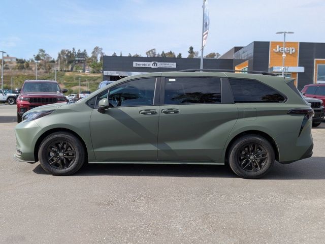 2023 Toyota Sienna XLE