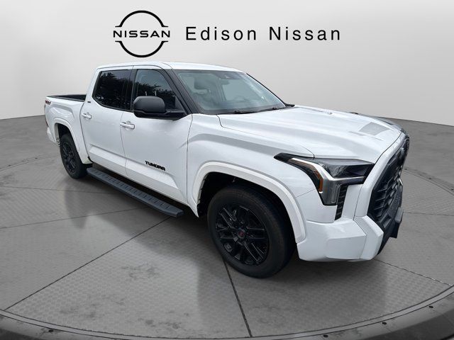 2023 Toyota Tundra 4WD SR5