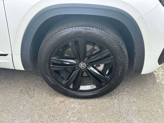 2023 Volkswagen Atlas Cross Sport 2.0T SEL R-Line Black