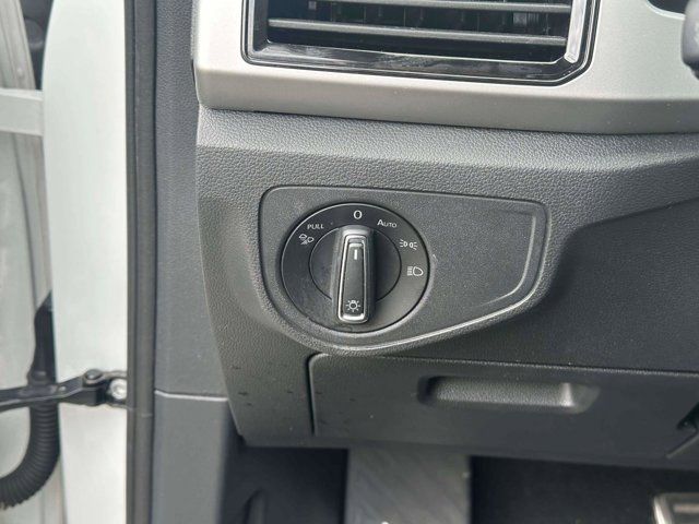 2023 Volkswagen Atlas Cross Sport 2.0T SEL R-Line Black