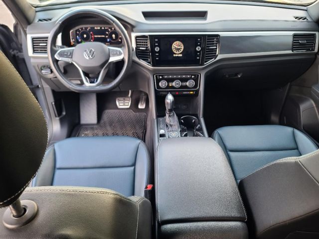 2023 Volkswagen Atlas Cross Sport 2.0T SEL R-Line Black 4MOTION 2023 Volkswagen Atlas Cross Sport 2.0T SEL R-Line Black 4MOTION