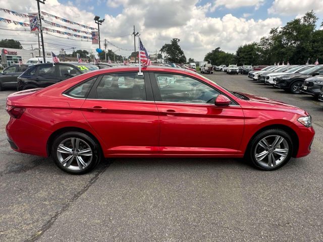 2023 Volkswagen Jetta SE Auto