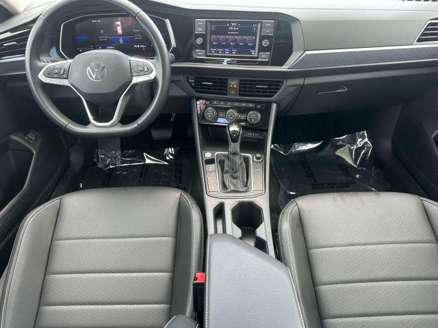 2023 Volkswagen Jetta SE Auto
