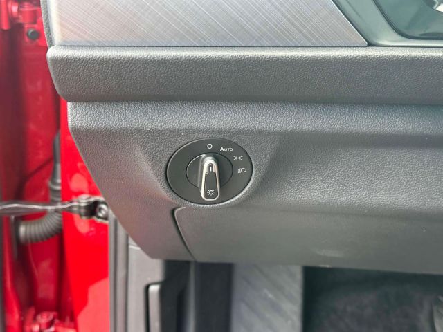 2023 Volkswagen Jetta SE Auto