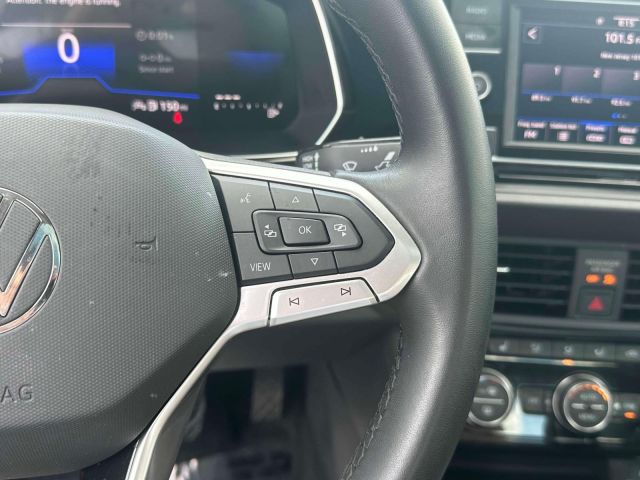 2023 Volkswagen Jetta SE Auto