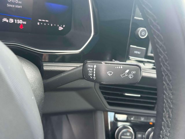 2023 Volkswagen Jetta SE Auto