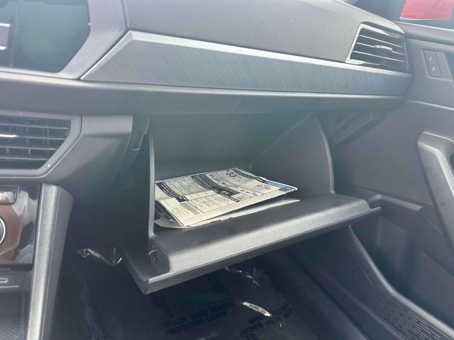 2023 Volkswagen Jetta SE Auto