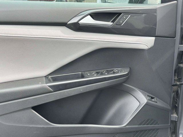 2023 Volkswagen Taos SEL