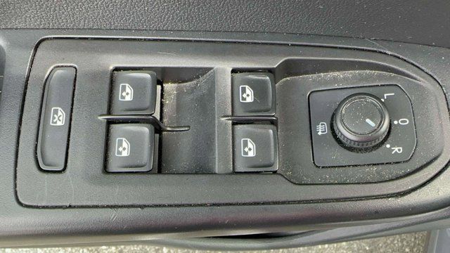 2023 Volkswagen Taos SEL