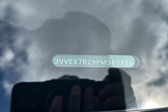 2023 Volkswagen Taos 1.5T SE