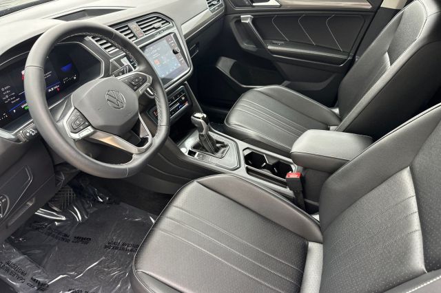 2023 Volkswagen Tiguan 2.0T SE 2023 Volkswagen Tiguan 2.0T SE