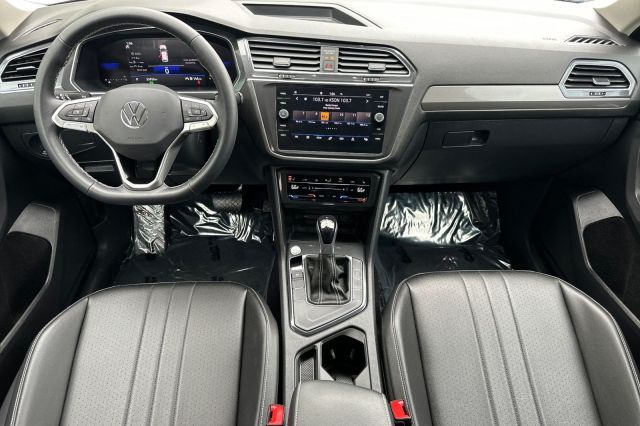2023 Volkswagen Tiguan 2.0T SE 2023 Volkswagen Tiguan 2.0T SE