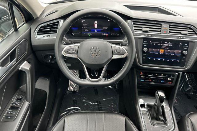 2023 Volkswagen Tiguan 2.0T SE 2023 Volkswagen Tiguan 2.0T SE