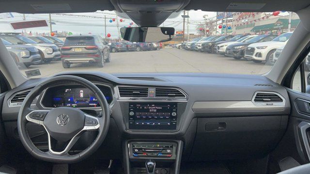 2023 Volkswagen Tiguan SE