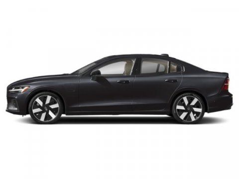 2023 Volvo S60 Recharge Plug-In Hybrid Plus Dark Theme