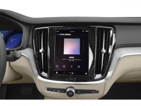 2023 Volvo S60 Recharge Plug-In Hybrid Plus Dark Theme