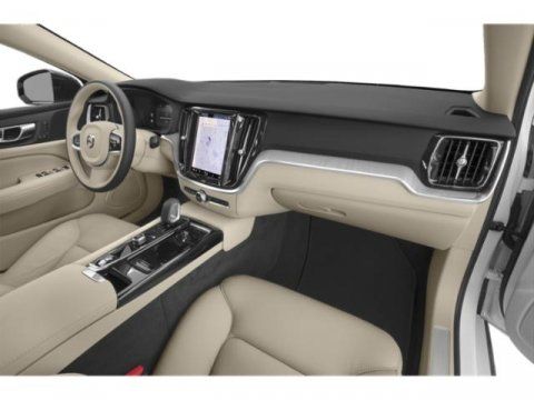 2023 Volvo S60 Recharge Plug-In Hybrid Plus Dark Theme