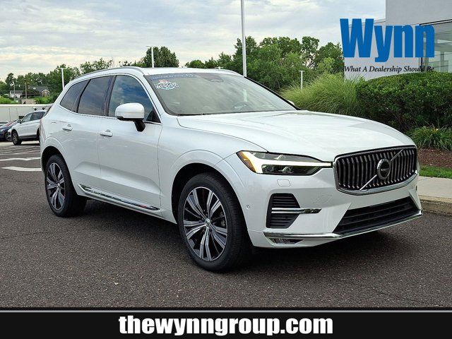2023 Volvo XC60 Plus Bright Theme