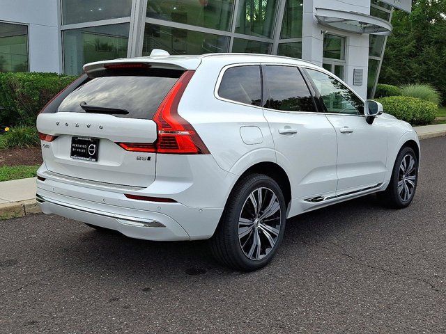 2023 Volvo XC60 Plus Bright Theme