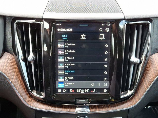 2023 Volvo XC60 Plus Bright Theme