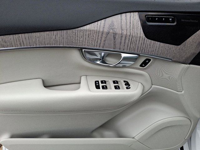 2023 Volvo XC90 Plus
