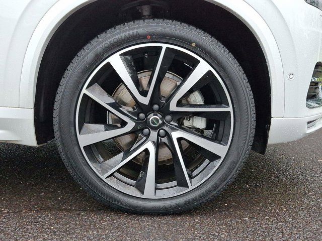 2023 Volvo XC90 Plus
