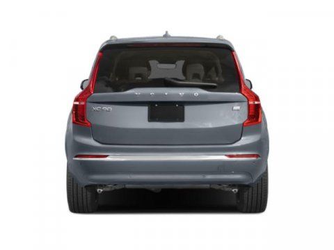 2023 Volvo XC90 Recharge Plug-In Hybrid Plus Bright Theme