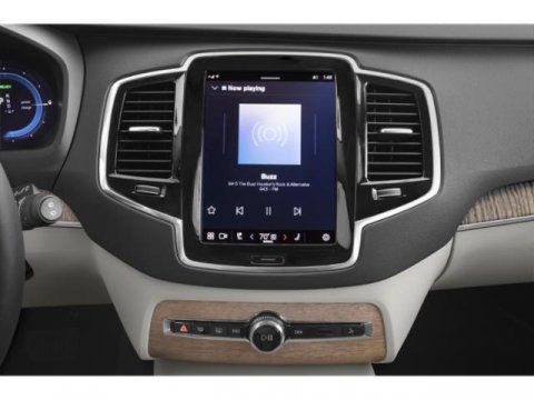 2023 Volvo XC90 Recharge Plug-In Hybrid Plus Bright Theme