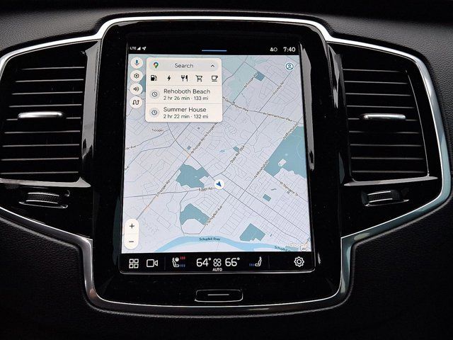 2023 Volvo XC90 Recharge Plug-In Hybrid Ultimate Dark Theme