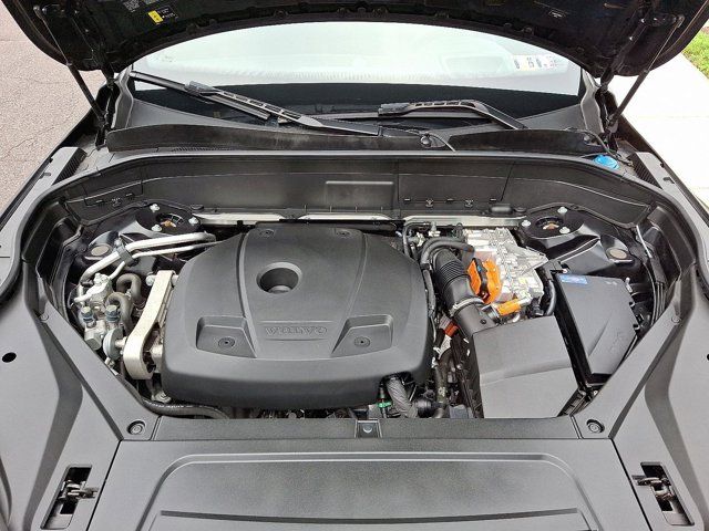2023 Volvo XC90 Recharge Plug-In Hybrid Ultimate Dark Theme