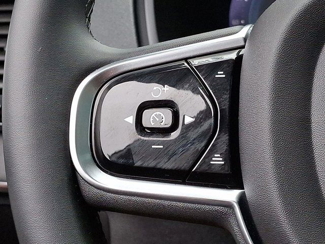 2023 Volvo XC90 Recharge Plug-In Hybrid Ultimate Dark Theme