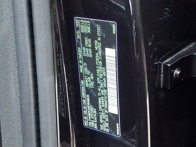 2023 Volvo XC90 Recharge Plug-In Hybrid Ultimate Dark Theme