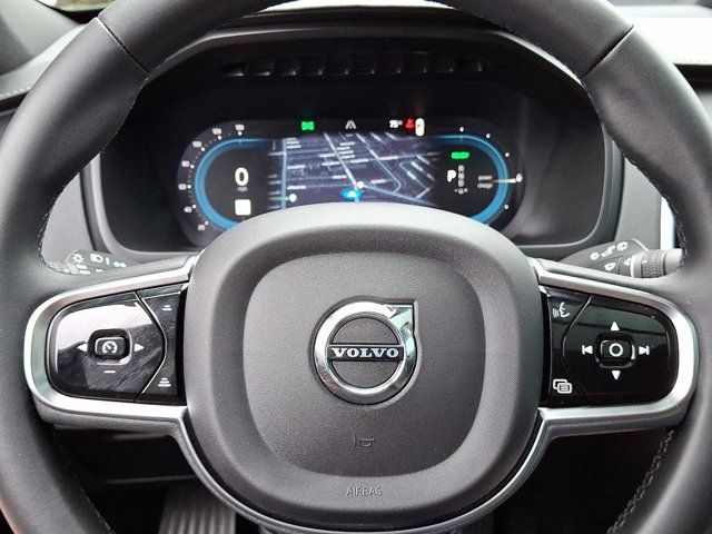 2023 Volvo XC90 Recharge Plug-In Hybrid Ultimate Dark Theme