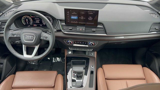 2024 Audi Q5 S line Premium Plus