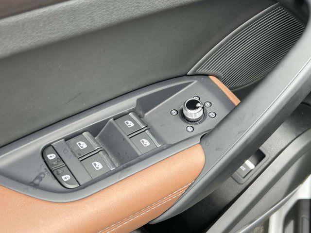 2024 Audi Q5 S line Premium Plus